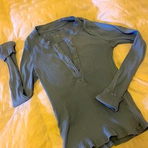 Aerie light blue stretchy Henley top size L